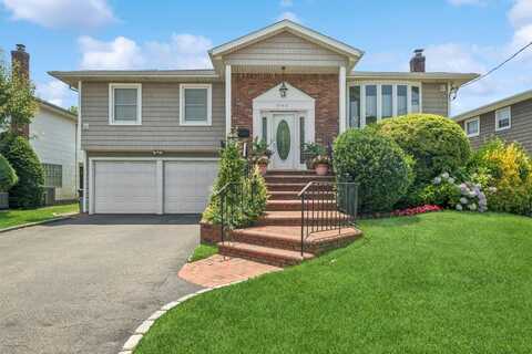 3142 Monterey Drive, Merrick, NY 11566