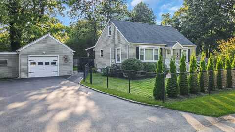 172 Cranberry Drive, Mastic Beach, NY 11951