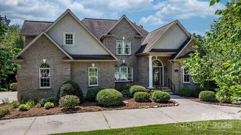 2301 Willow Creek Drive, Newton, NC 28658