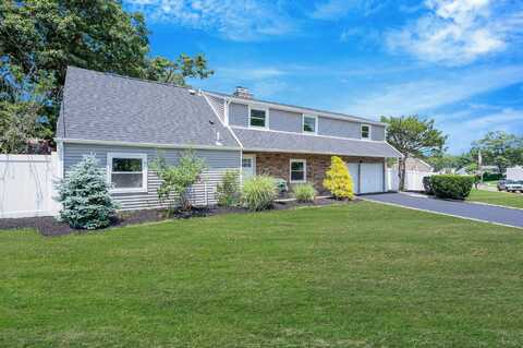 47 Iroquois Avenue, Selden, NY 11784