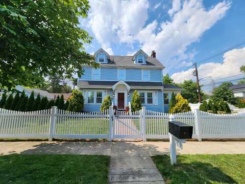 194-55 111 Road, Baisley Park, NY 11412