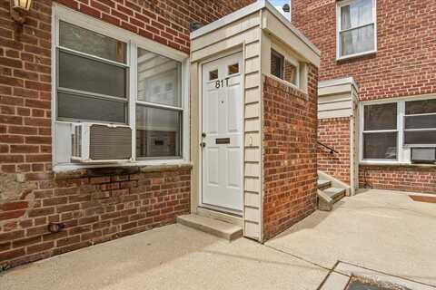 81 Edwards Street, Roslyn Heights, NY 11577