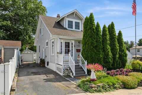 45 Cherry Street, Locust Valley, NY 11560