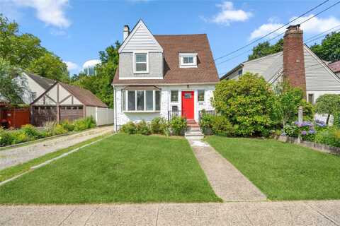 1644 Kenneth Avenue, Baldwin, NY 11510