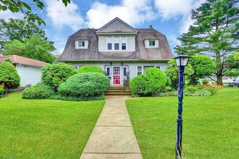 313 Pine Street, Freeport, NY 11520