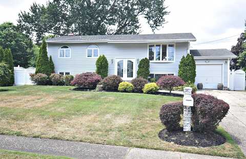 8 Brookwood Drive, Wheatley Heights, NY 11798