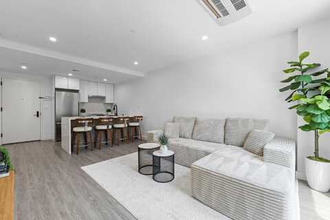 46-40 Vernon Boulevard, Long Island City, NY 11101