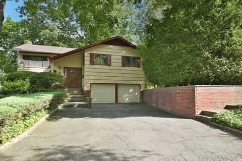 5 Radcliff Drive, Great Neck, NY 11024