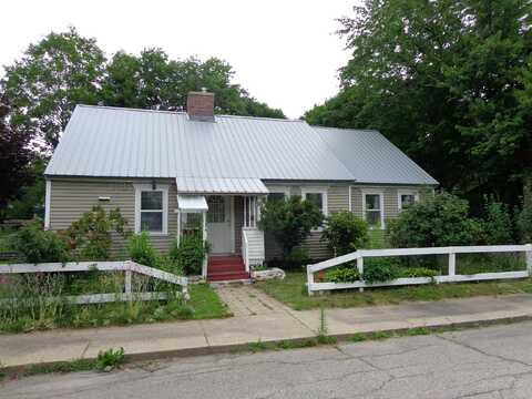 27 Grove Street, Sanford, ME 04083