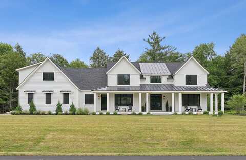 27 Vining Way, Cumberland, ME 04021