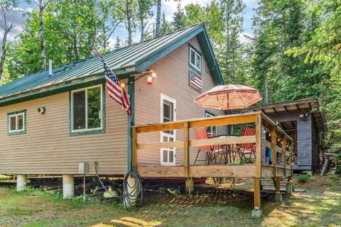 5 Pine Lane, Dallas Plt, ME 04970