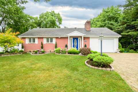 92 Grove Beach Road South, Westbrook, CT 06498