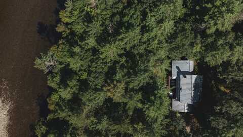 73 Middlegate Lane, New Portland, ME 04961