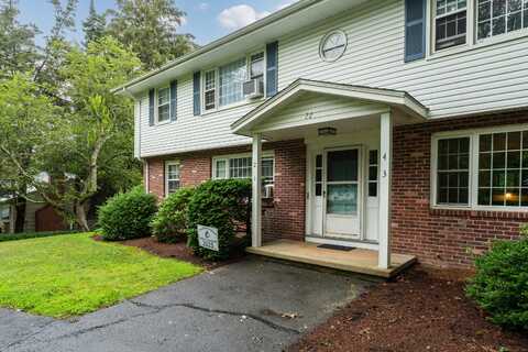 22 College Street, Clinton, CT 06413