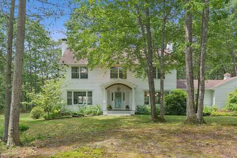6 Beechwood Lane, Falmouth, ME 04105