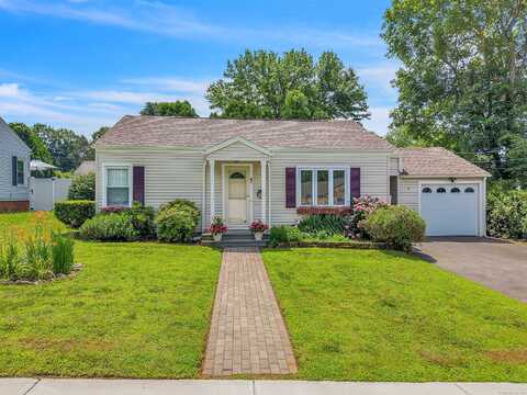 47 Norman Street, Waterford, CT 06385