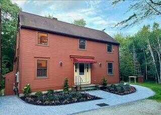 9 Rusty Bucket Lane, Kennebunk, ME 04043