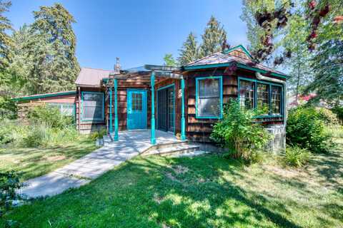 258 Roosevelt Lane, Hamilton, MT 59840