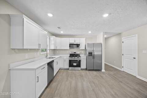 232 Lombardy Street, Trenton, TN 38382