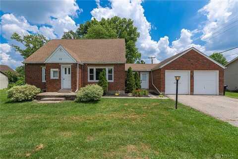 53 Maple Street, Farmersville, OH 45325