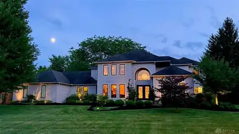 525 Heatherwoode Circle, Springboro, OH 45066