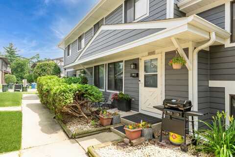 6265 Gold Circle, Hanover Park, IL 60133