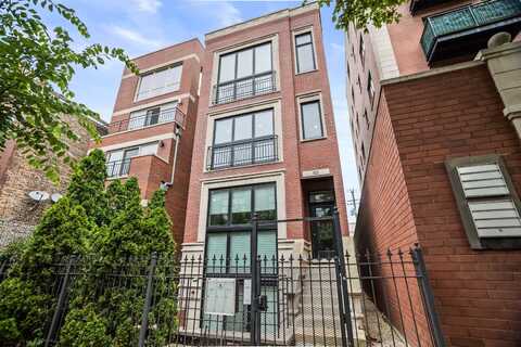 823 N Marshfield Avenue, Chicago, IL 60622