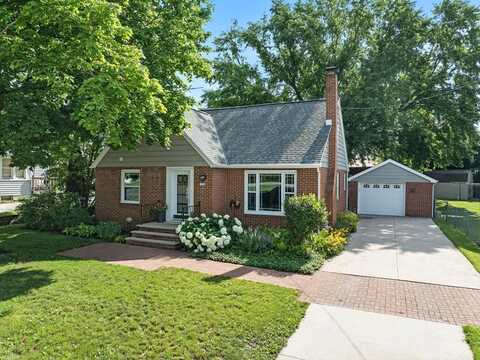 1334 County Hwy C, Brussels, WI 54204