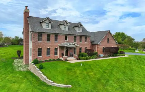 575 Hidden Creek Drive, Antioch, IL 60002