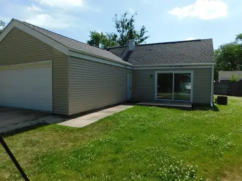 163 Tealwood Road, Montgomery, IL 60538