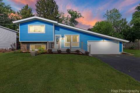 6312 Londonderry Drive, Cary, IL 60013