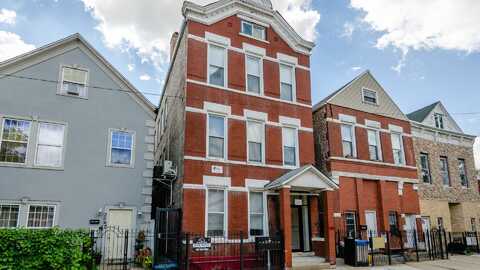 2049 W Coulter Street, Chicago, IL 60608