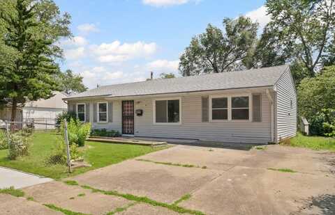 1305 W Beardsley Avenue, Urbana, IL 61801