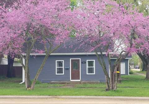 711 S 3rd Street, Oregon, IL 61061
