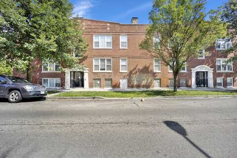 3916 W Altgeld Street, Chicago, IL 60647