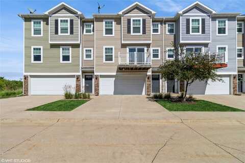 1024 NE 49th Lane, Ankeny, IA 50021