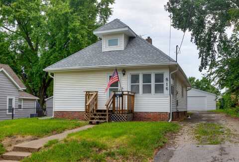 816 Boyd Street, Des Moines, IA 50316