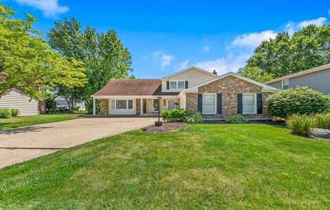 416 Iroquois Avenue, Naperville, IL 60563