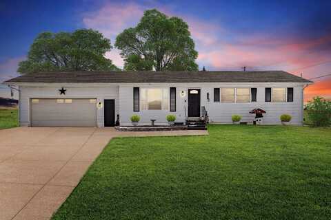 1880 Honey Creek, Manchester, IA 52076