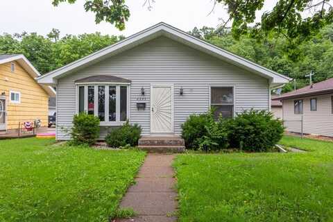 2355 Rhomberg, Dubuque, IA 52001