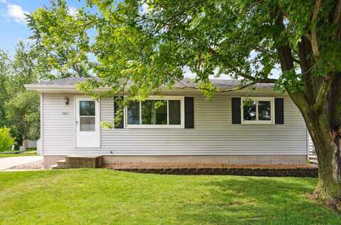 4611 Dunn, Marion, IA 52302