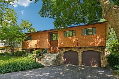 129 Kainer Avenue, Barrington, IL 60010