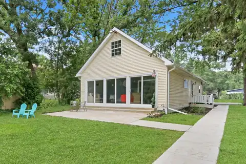 41607 N Lotus Avenue, Antioch, IL 60002