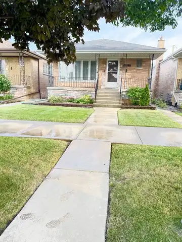 6023 W 64th Street, Chicago, IL 60638