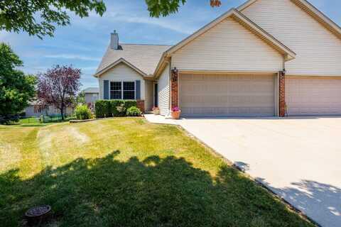 7 Crystal Court, Bloomington, IL 61704
