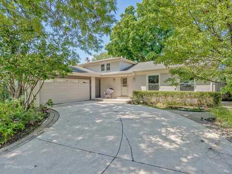 2246 Strawberry Lane, Glenview, IL 60026