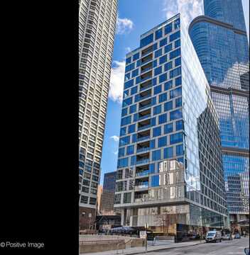 403 N Wabash Avenue, Chicago, IL 60611