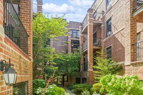 2112 N SEMINARY Avenue, Chicago, IL 60614