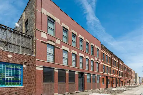 2120 W GRAND Avenue, Chicago, IL 60612