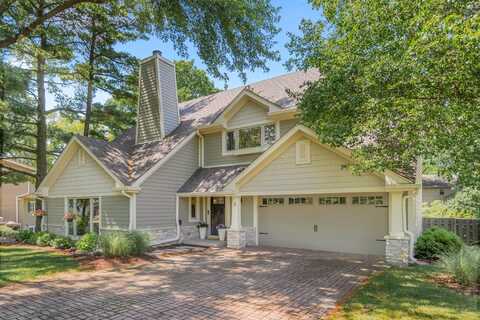 2 Cedar Gate Circle, Sugar Grove, IL 60554